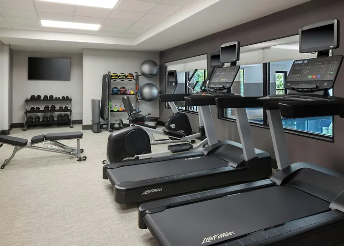 Courtyard By Marriott Traverse City